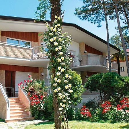 Villa Anny Lignano Sabbiadoro Extérieur photo
